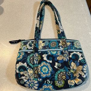 Vera Bradley-Blue Retired Floral Print Purse - 7 x 11 x 3.5- 7 Pocket